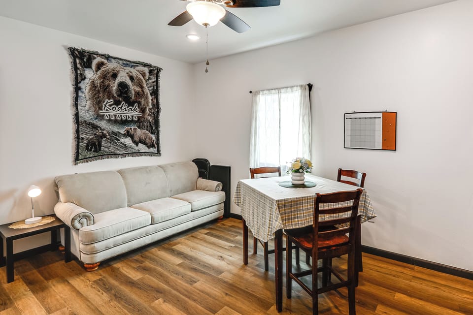 Apartment (1 Bedroom) | Interior