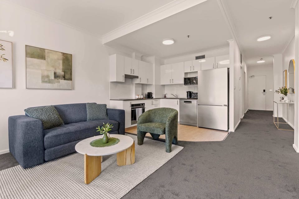 Living & Kitchen Space