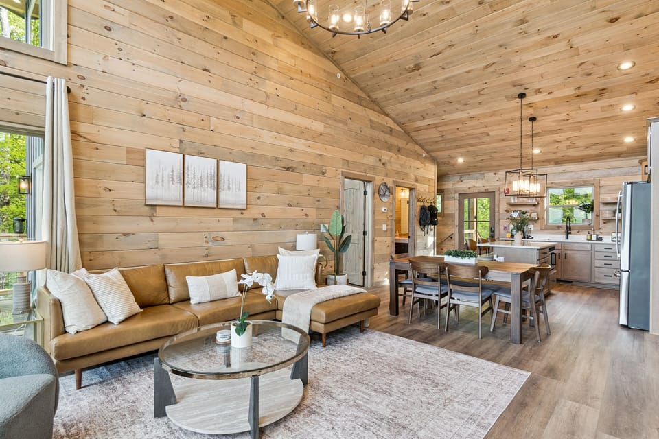 House, 3 Bedrooms | Living area | Smart TV