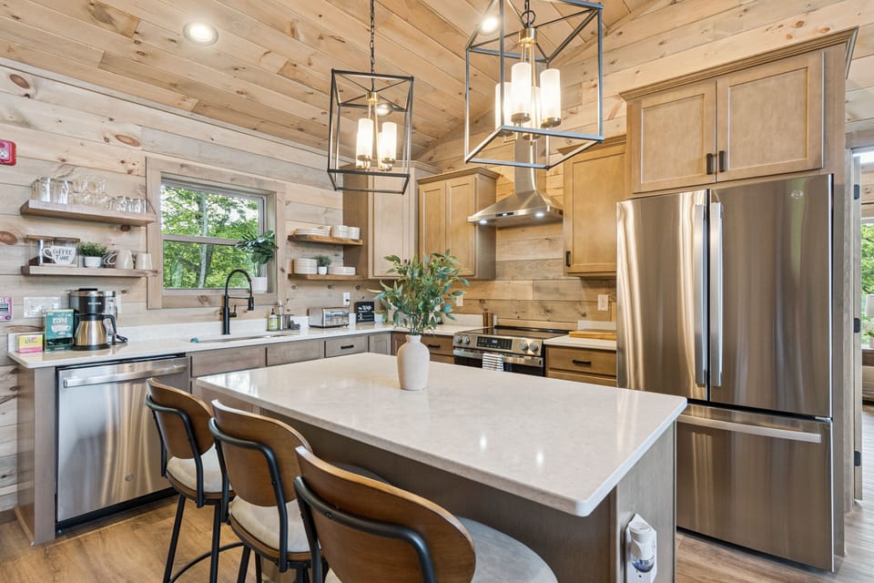 House, 3 Bedrooms | Private kitchen | Coffee/tea maker, fridge, oven, toaster