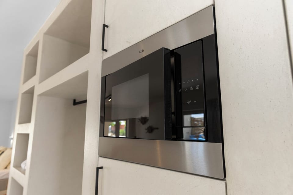 Comfort Studio, Sea View | Private kitchen | Full-size fridge, microwave, oven, stovetop