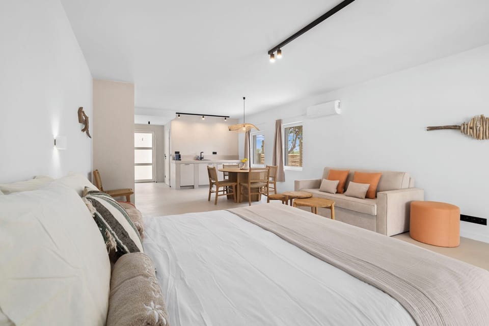 Comfort Studio, Sea View | In-room safe, soundproofing, free WiFi