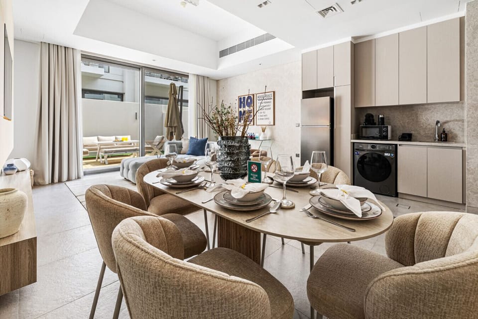 A well-appointed dining area, ideal for shared meals and gatherings.