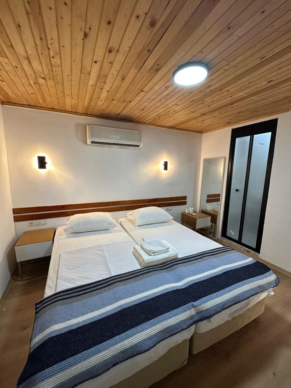 Classic Double Room | Soundproofing, free WiFi