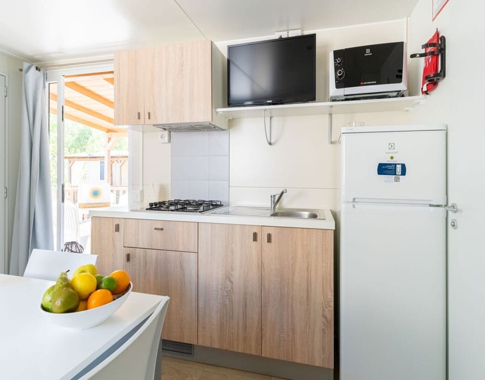 Mobile Home | Private kitchen