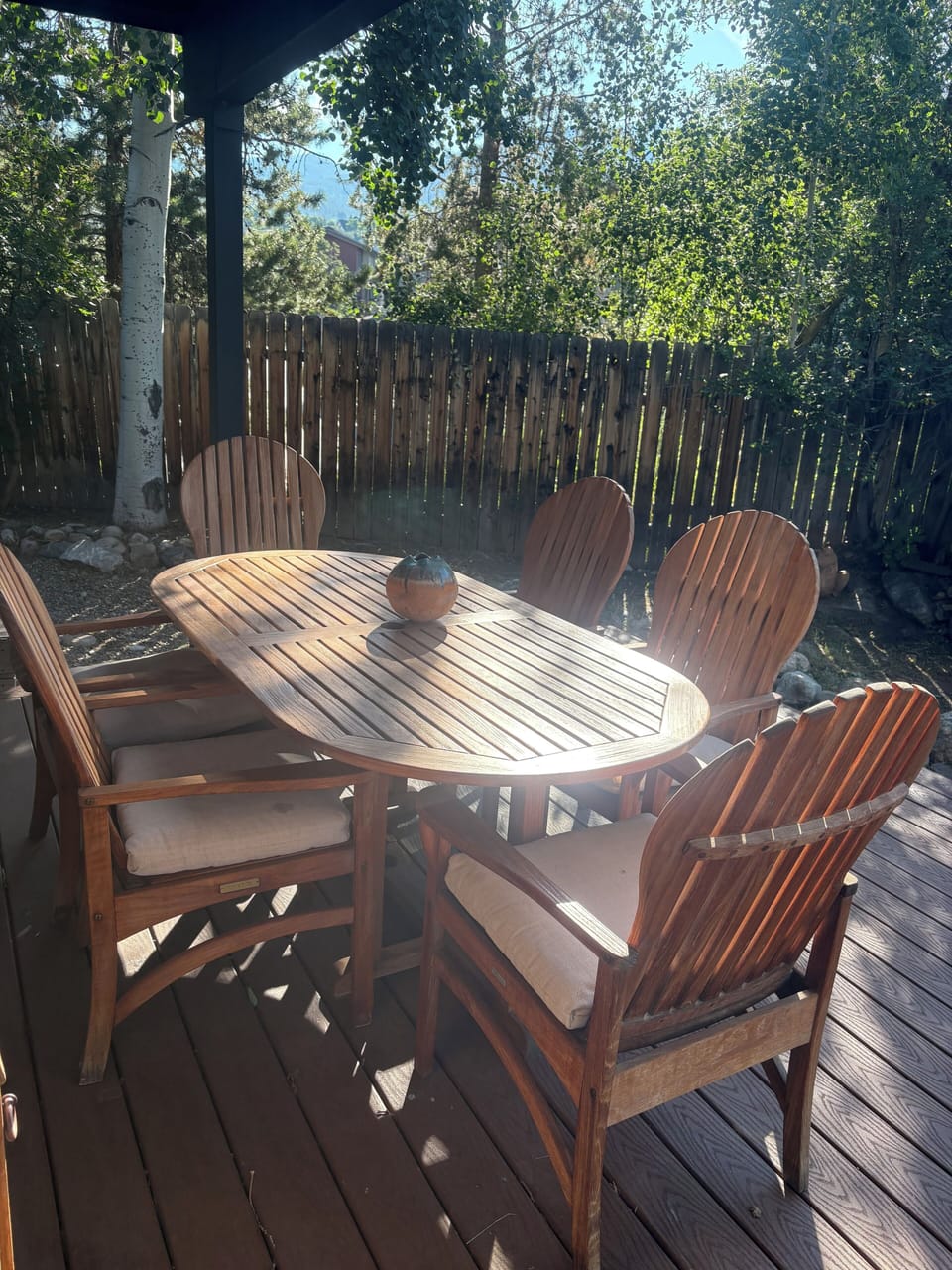 Outdoor dining