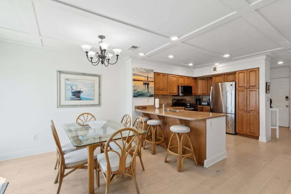15-web-or-mls-5010 Summer Bch Blvd Unit 211-10