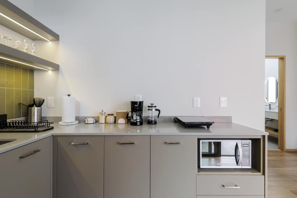 Cocina completa con elementos básicos para hacer lo mejor de tu estancia 