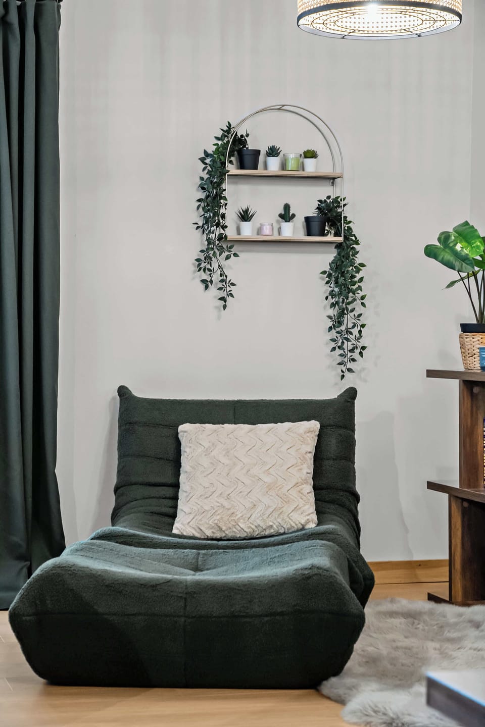 Where relaxation and style meet—one green chair to rule them all