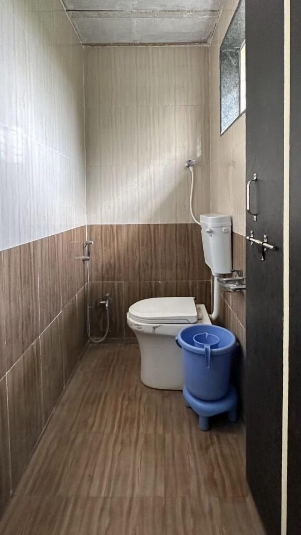 Deluxe Room, Garden View | Bathroom | Shower, free toiletries, soap