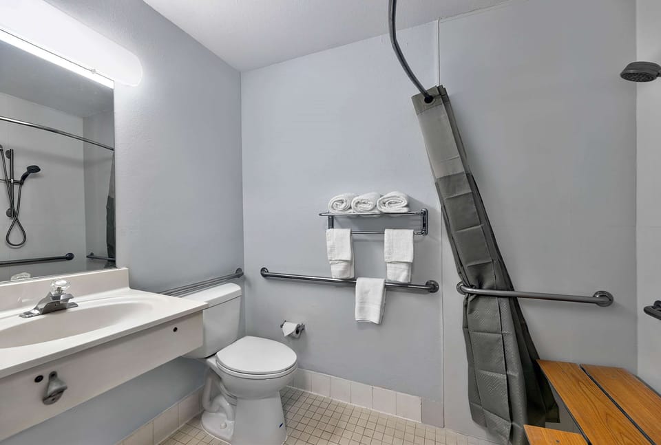 Studio 6 North Richland Hills, TX - Fort Worth Motel in North Richland Hills