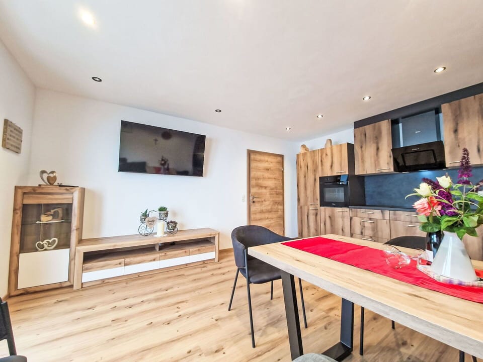 Wood, Furniture, Wood Stain, Apartment, Plank, Hardwood, Wood Flooring, Lumber, Log Cabin, Living Room
