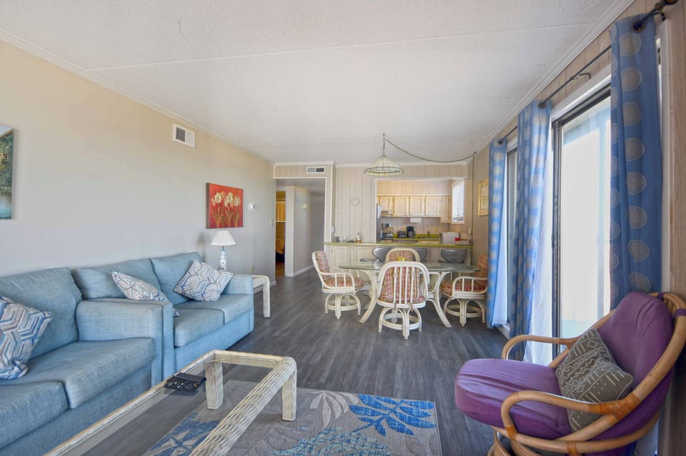 Camelot 301 Living Area