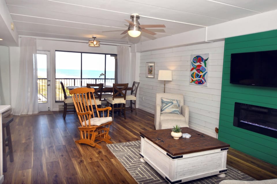 LIVING-AREA