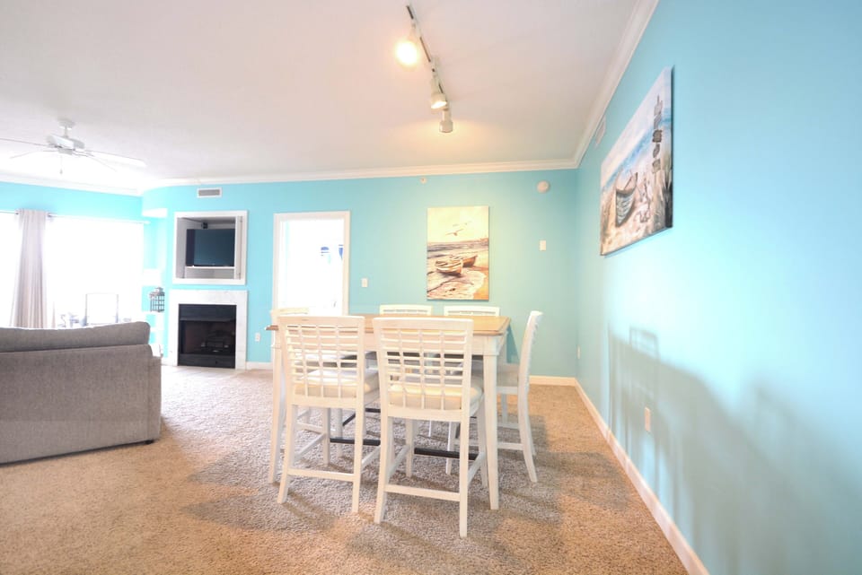 LIVING-AREA