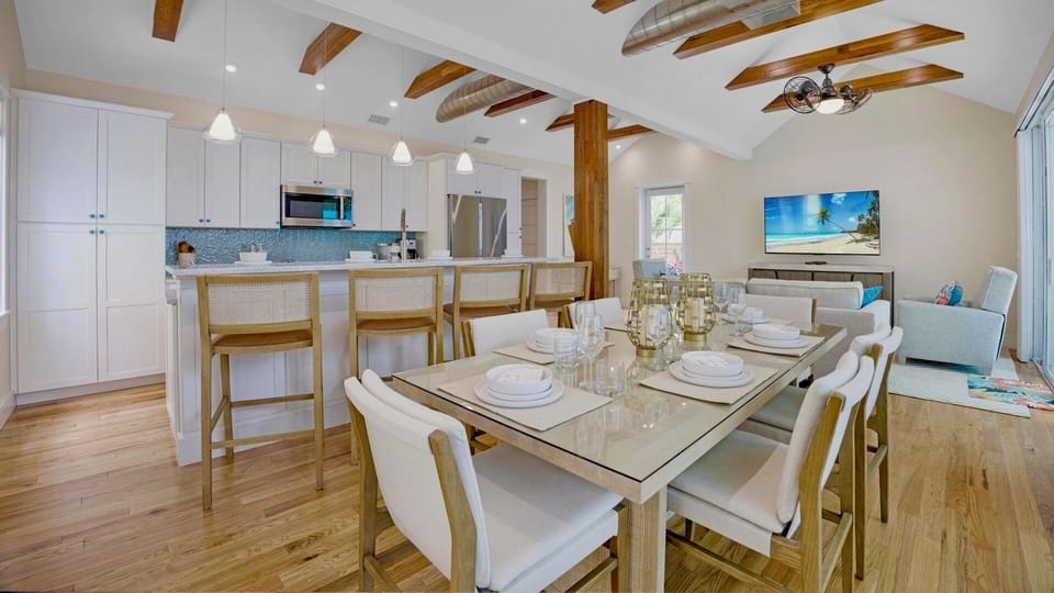 There's additional seating at the kitchen bar...