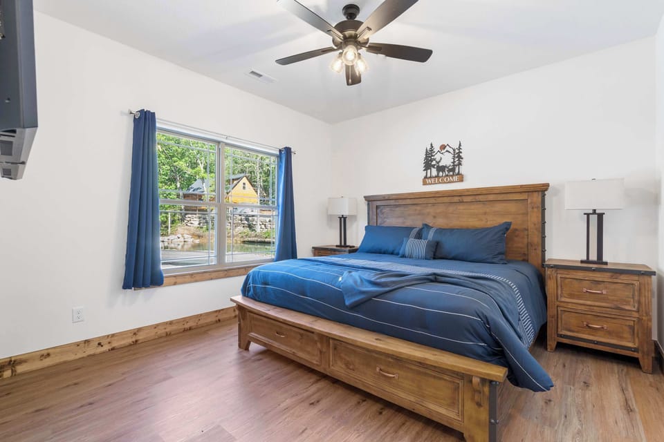 Cabin, Multiple Beds, Garden View (Peaceful Timbers Getaway) | 4 bedrooms, iron/ironing board, individually decorated