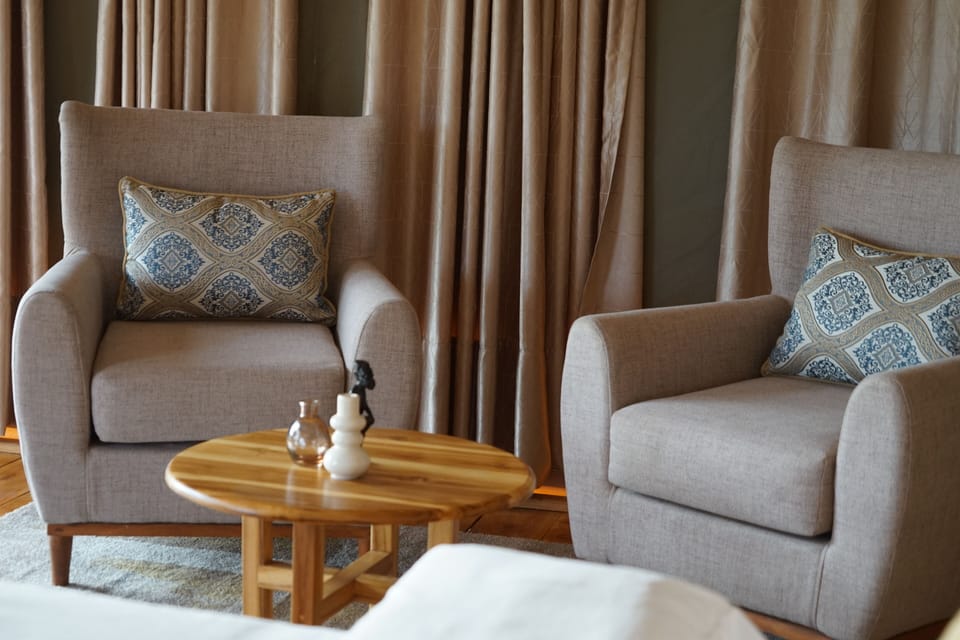Basic Room, Park View | Living area