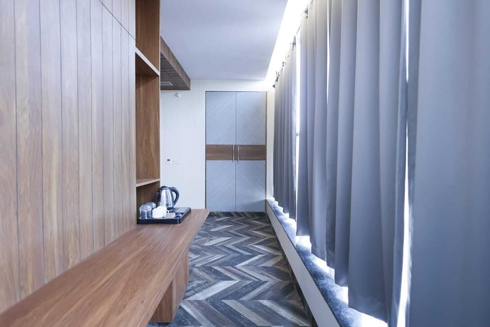 Elite Room | In-room dining