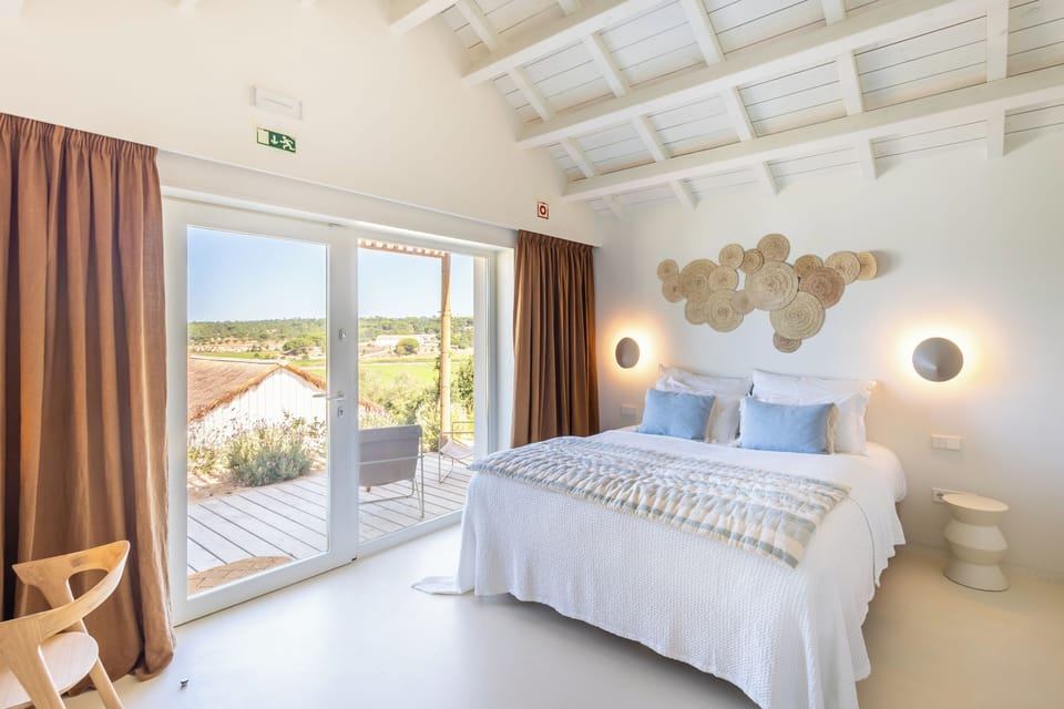 Double or Twin Room, Patio | In-room safe, desk, blackout drapes, iron/ironing board