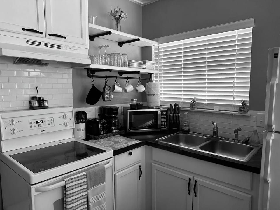 Full Kitchen