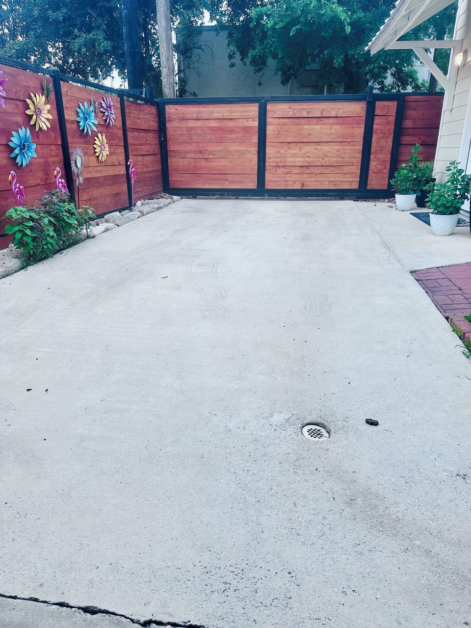 Parking Space (1) Vehicle
