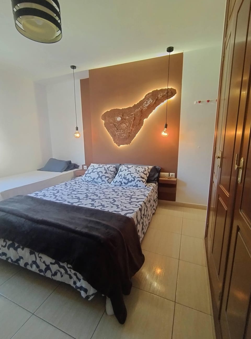 Standard Double Room, Mountain View | Blackout drapes, iron/ironing board, free WiFi