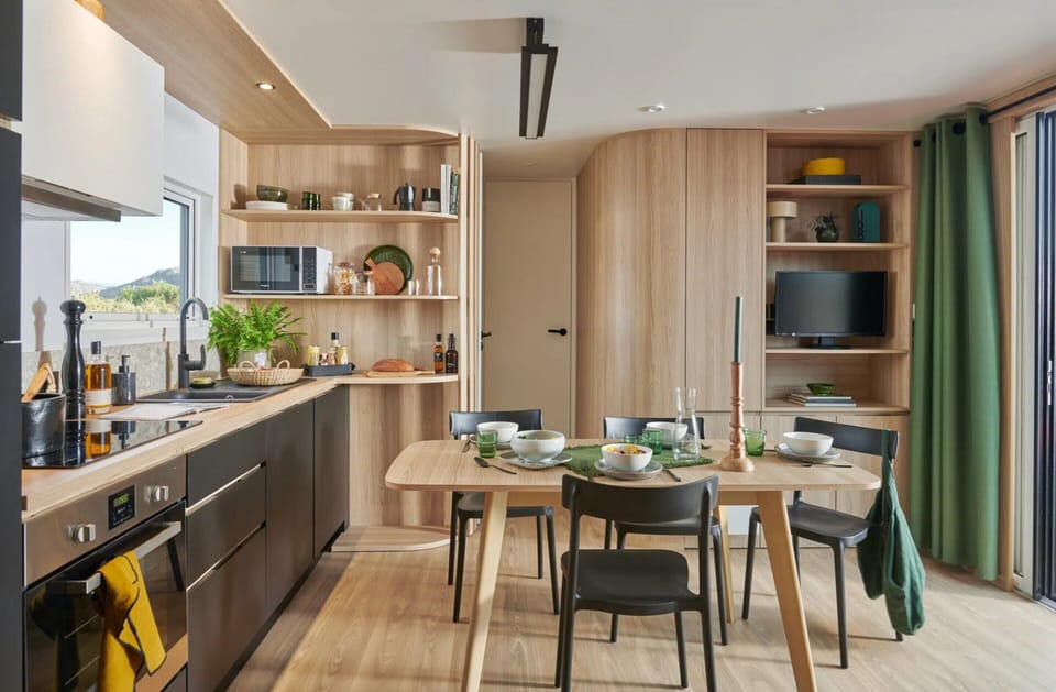 Mobile Home | Private kitchen