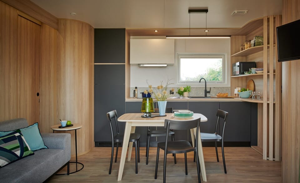 Mobile Home | Private kitchen
