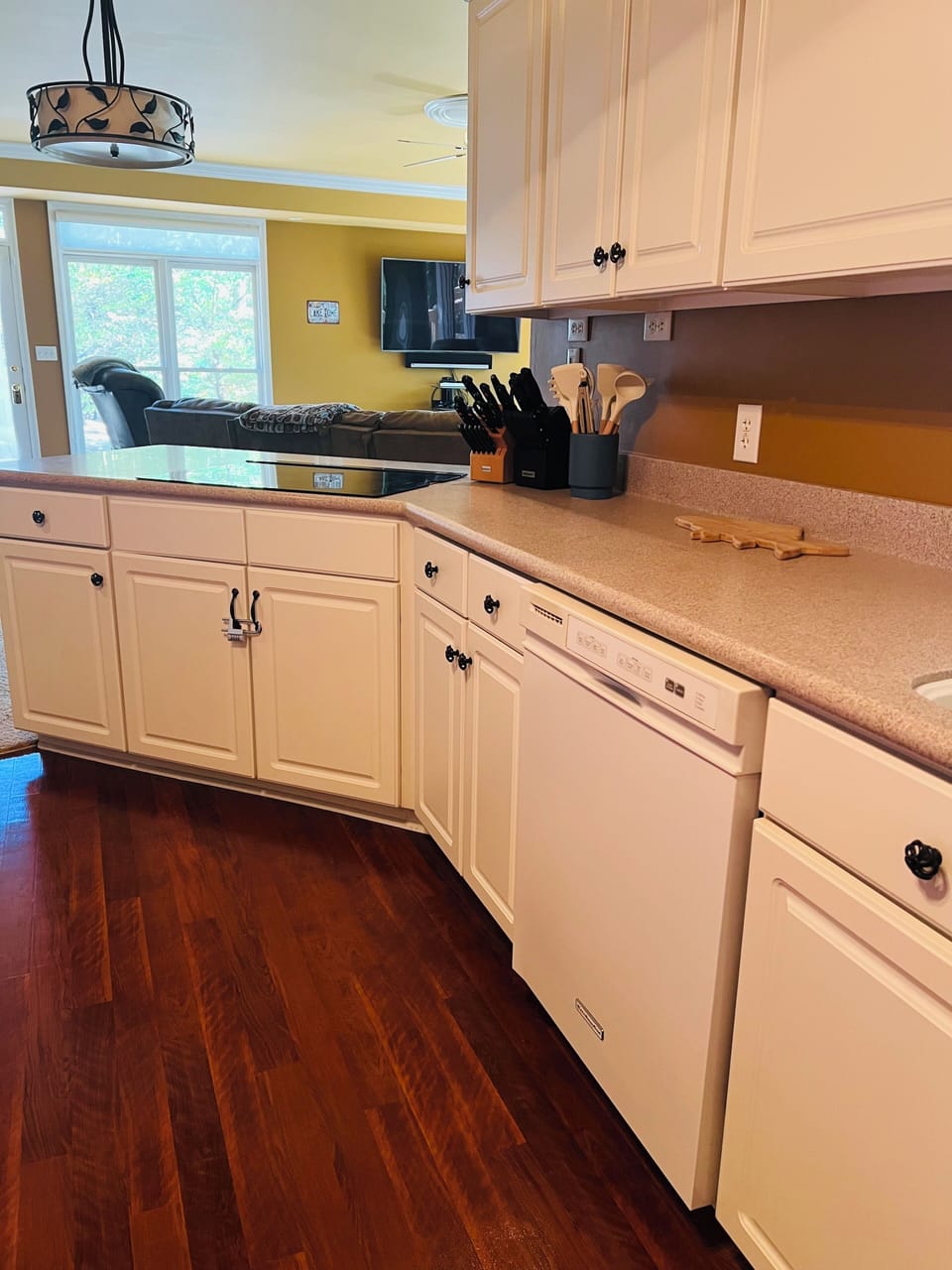Fulll kitchen