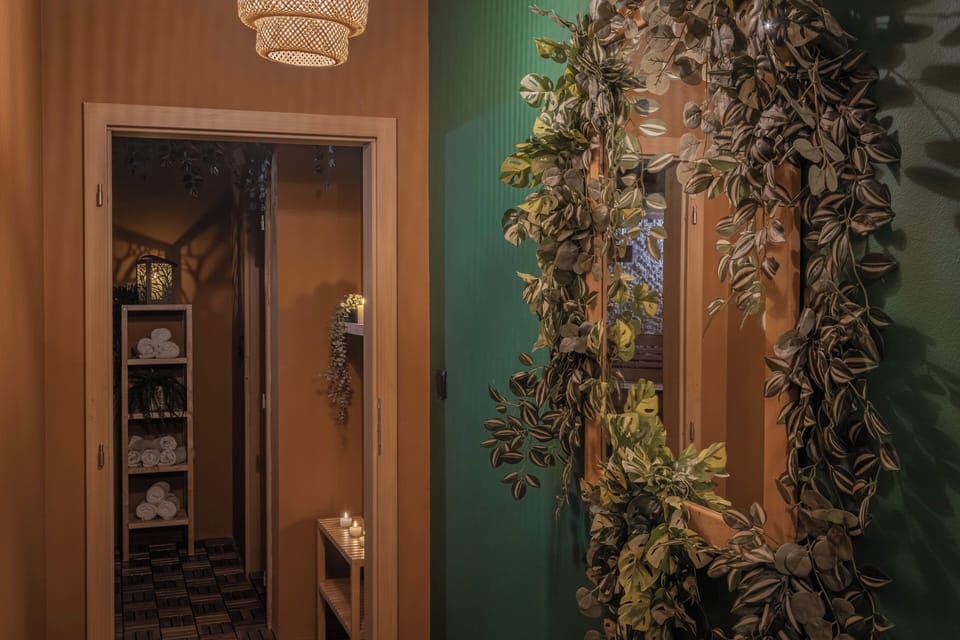 Steam room 