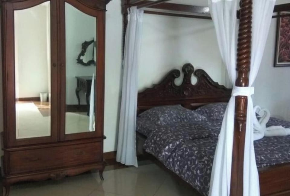 Standard Suite, 1 Double Bed | Free WiFi, bed sheets