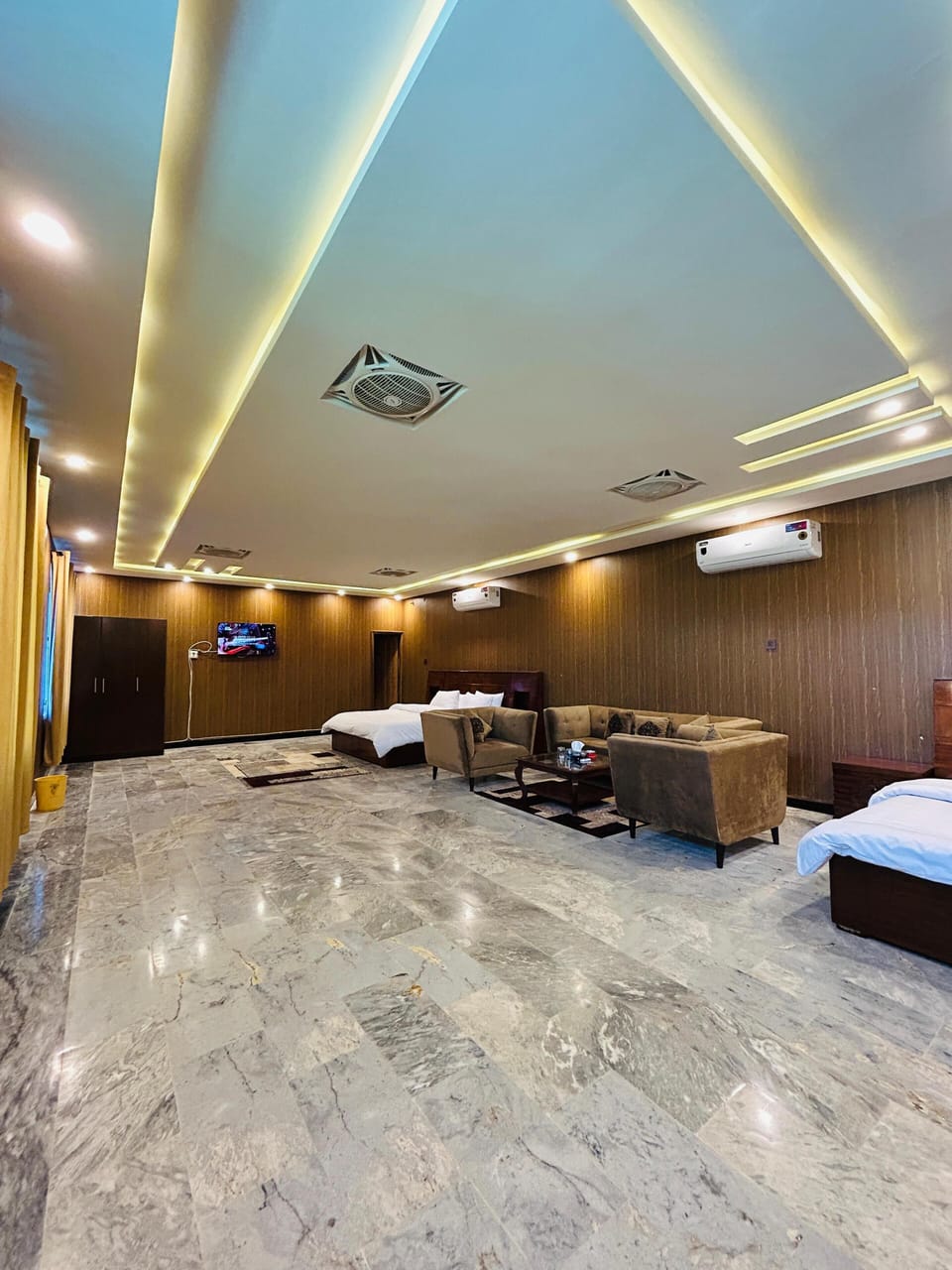 Executive Room | Desk, free WiFi