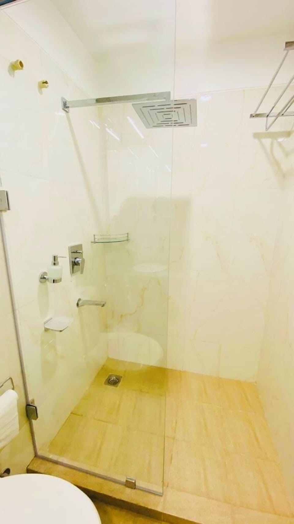 Shower, free toiletries, hair dryer, slippers