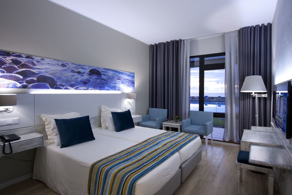 In-room safe, iron/ironing board, free WiFi