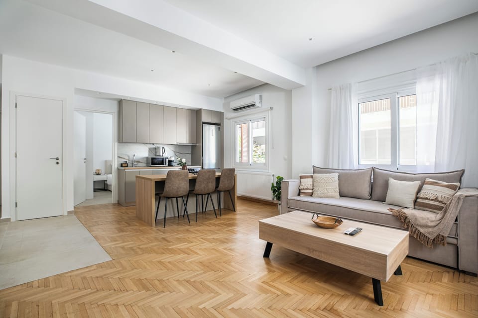 Apartment, 2 Bedrooms, Balcony, City View | Living room | 51-inch Smart TV with digital channels, streaming services