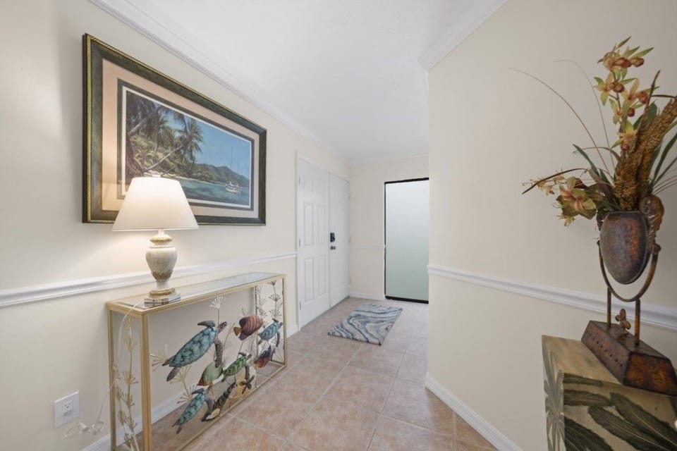 Condo, 3 Bedrooms | Interior