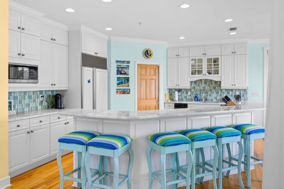 House, 4 Bedrooms | Private kitchen