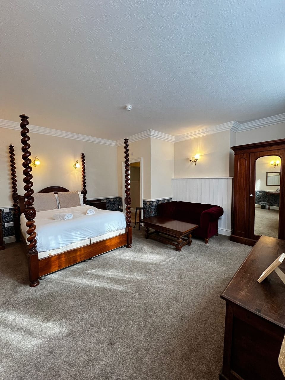 Classic Room | Free WiFi