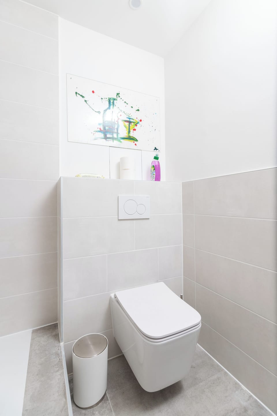 Designed for comfort – modern and fully stocked for your needs.