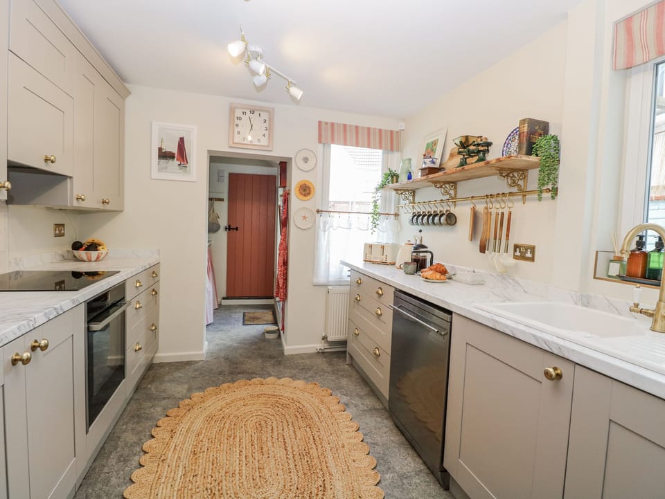 Fridge, microwave, dishwasher, toaster