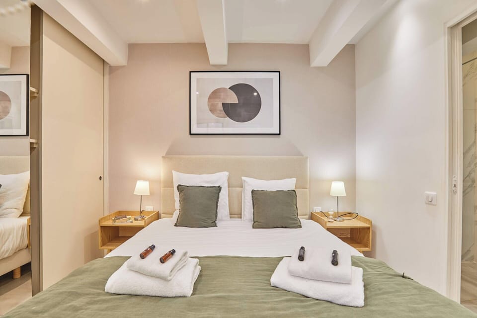 Apartment | 1 bedroom, laptop workspace, iron/ironing board, bed sheets