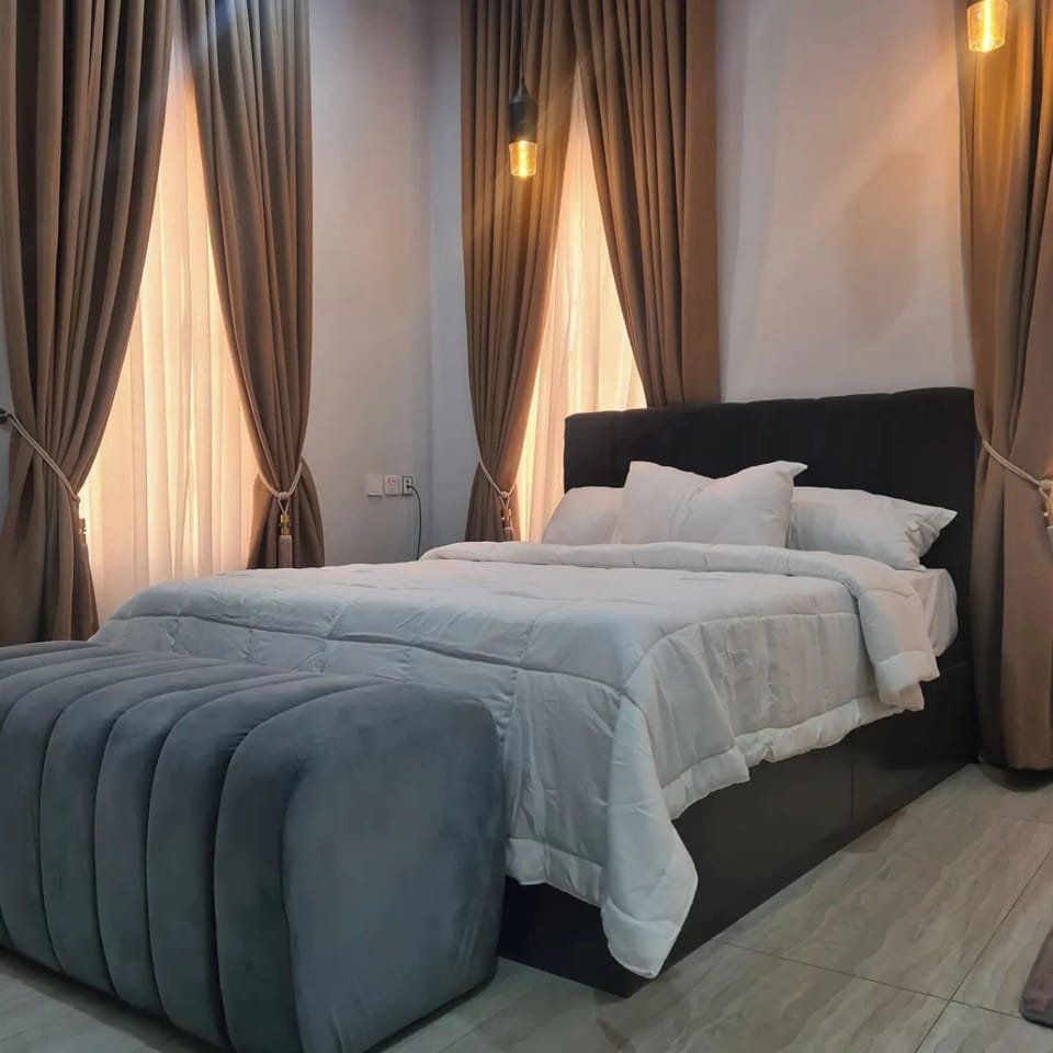 Junior Room, Balcony, City View | Desk, laptop workspace, blackout drapes, free WiFi