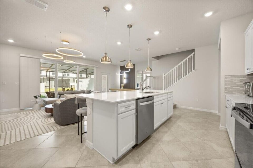 16146 Coastal Cove Lane (7).jpg