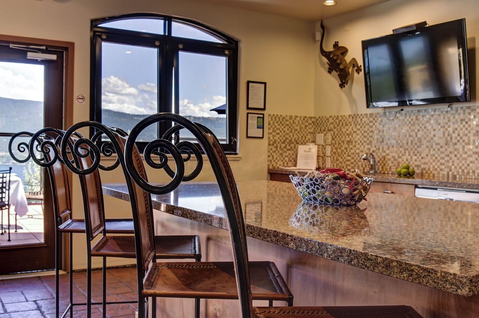 Grandsuite Kitchen