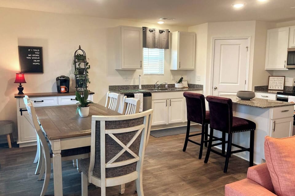 Dining table seats 6