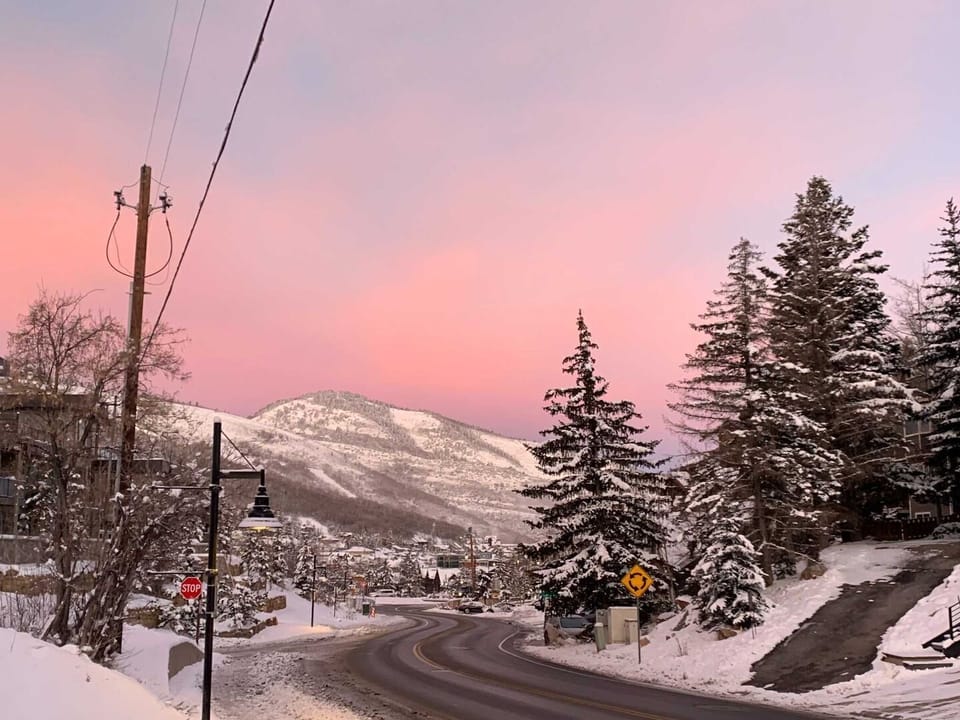 Two remodeled condos in one property - minutes to ski and Main Street