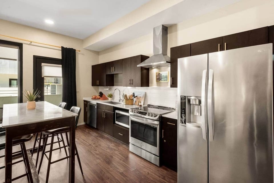 Spacious kitchen