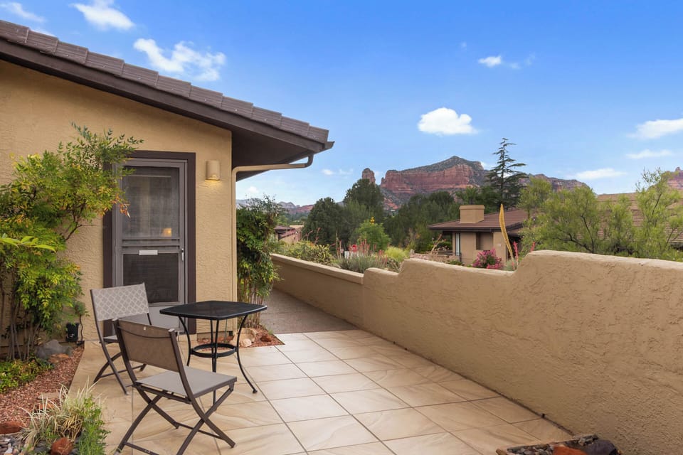 Primary suite private patio