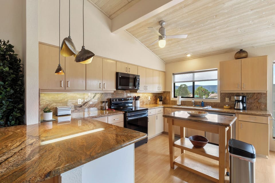 Fully equipped kitchen